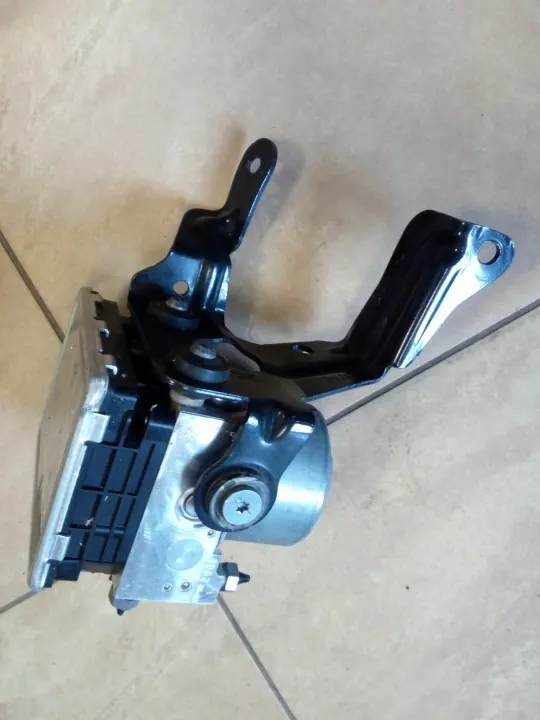 Pompe ABS d'occasion OEM JX61-2B373-GH Ford Focus MK4 image 8