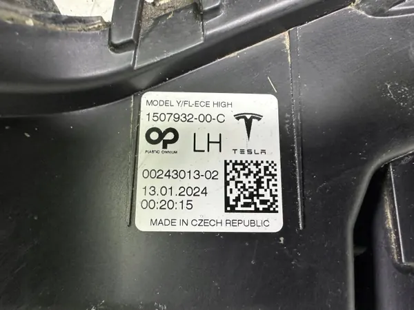 Feu DRL Tesla OEM 150793200C Avant Gauche Modèle 3/Y image 10