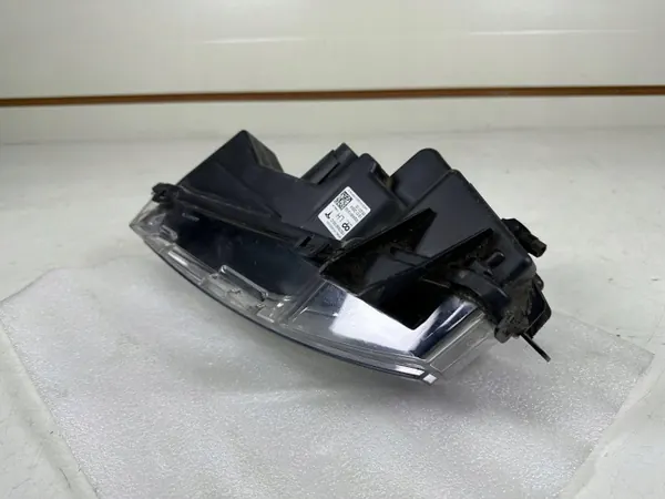 Feu DRL Tesla OEM 150793200C Avant Gauche Modèle 3/Y image 9