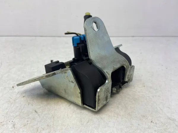 Fecho de porta-malas OEM A1637400235 para Mercedes ML W163 image 10