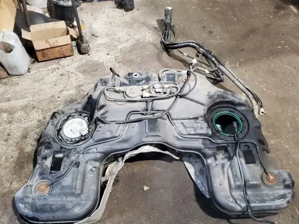 Tanque combustível Jeep Grand Cherokee 2017 OEM 04578812AF image 2