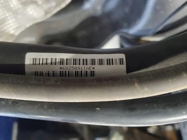 Tanque combustível Jeep Grand Cherokee 2017 OEM 04578812AF image 9