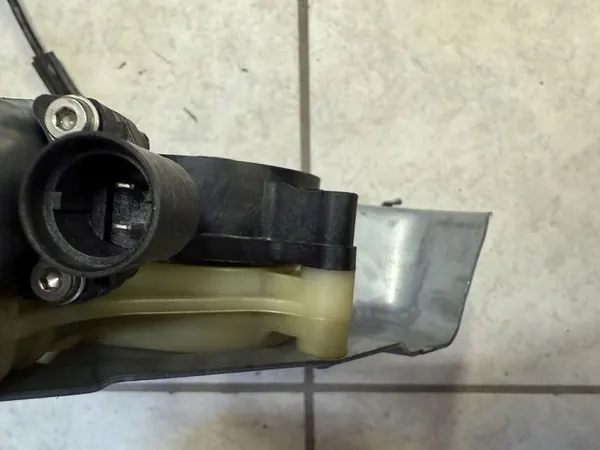 Elevador de Vidro Renault Kangoo II OE 807207012R image 4