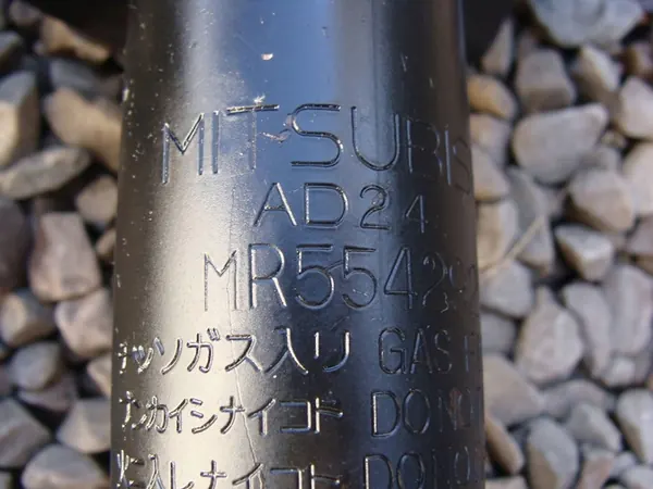 Fram Dämpare Set Mitsubishi Pajero image 6