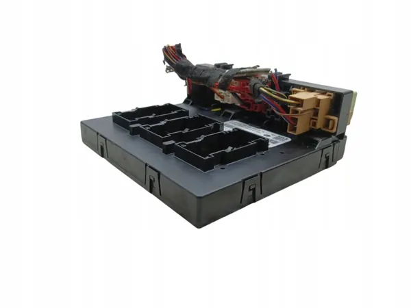 Boîtier Module Confort OEM 1K0937087J pour Octavia II Golf V/VI image 4