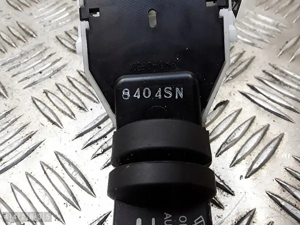 Brytare Nissan Qashqai 2008 8404SN image 5