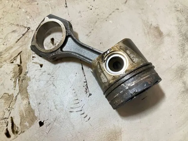 Pistón OEM 631000 para Mercedes-Benz Sprinter 2.1L image 4