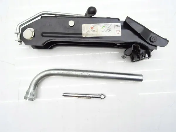 Styrox-täyte OEM 1K0012115F VW Scirocco III:lle image 5