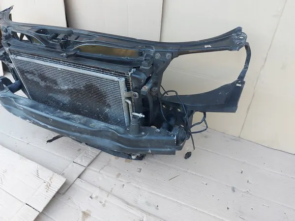 Frontstoßstange Audi A4 B7 Seat Exeo 1.6 2.0 image 3