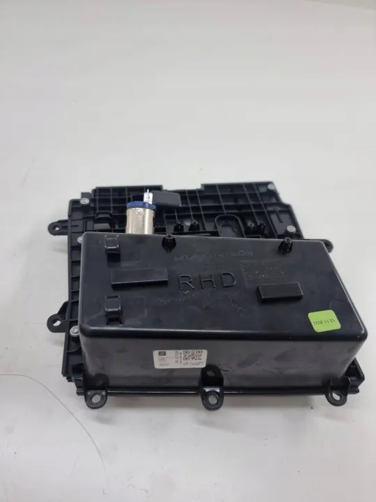 Cendrier tableau de bord OEM 84675J7BD0 KIA Ceed 2025 image 6