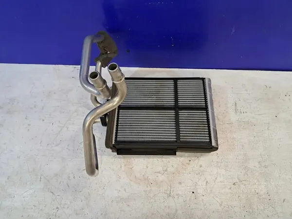 Verwarming radiator Volvo XC60 II 2.0L 2019 OEM 31497076 image 2