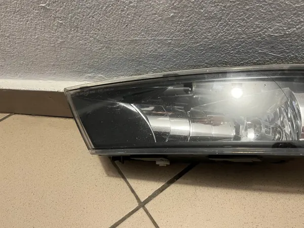 Halogenstrålkastare Fram Vänster OEM 3V0941699 Skoda Superb III image 7