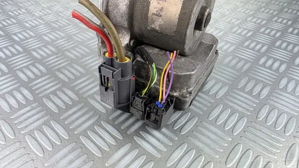 Pompe de direction OEM 6700001832 pour Mercedes Classe A image 4