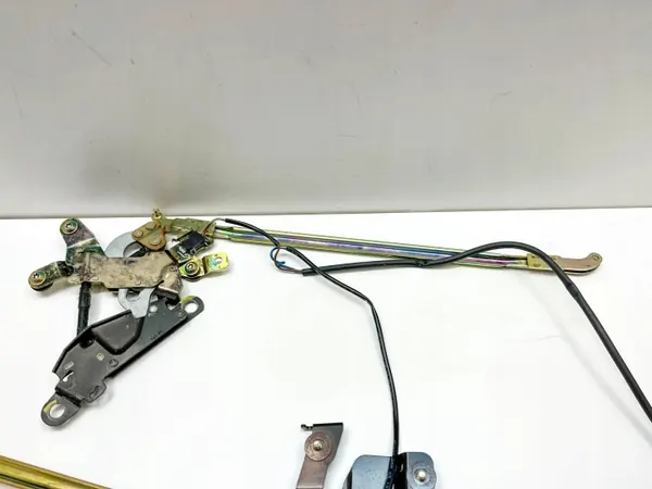 Piezas de techo Mercedes-Benz OEM A2307900177 - Usado image 5