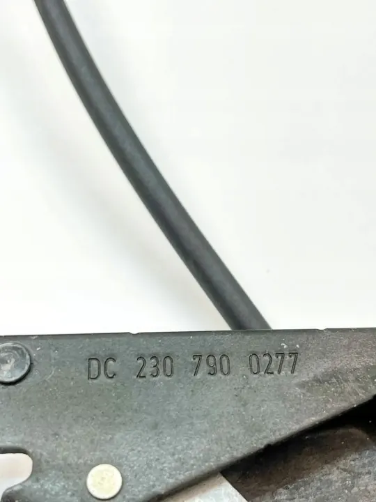 Piezas de techo Mercedes-Benz OEM A2307900177 - Usado image 9