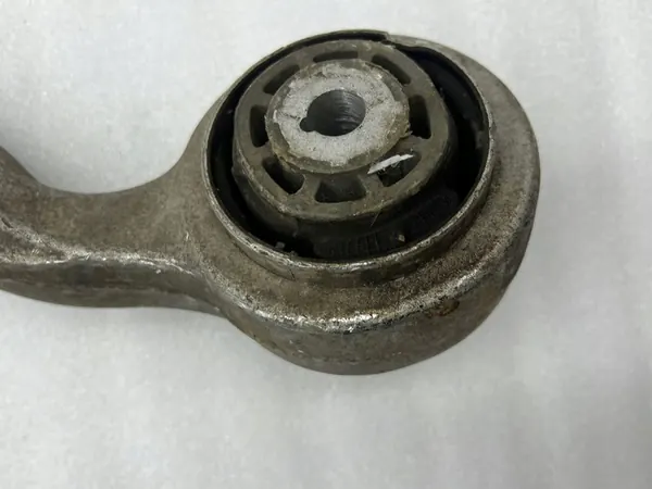 Braccio di Controllo Anteriore Sinistro Mercedes W213 GLC X253 OEM image 2