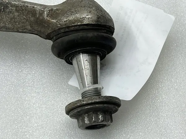 Braccio di Controllo Anteriore Sinistro Mercedes W213 GLC X253 OEM image 4