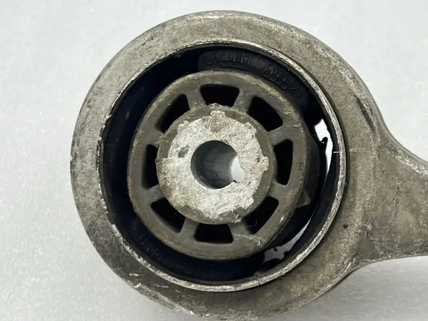 Braccio di Controllo Anteriore Sinistro Mercedes W213 GLC X253 OEM image 6