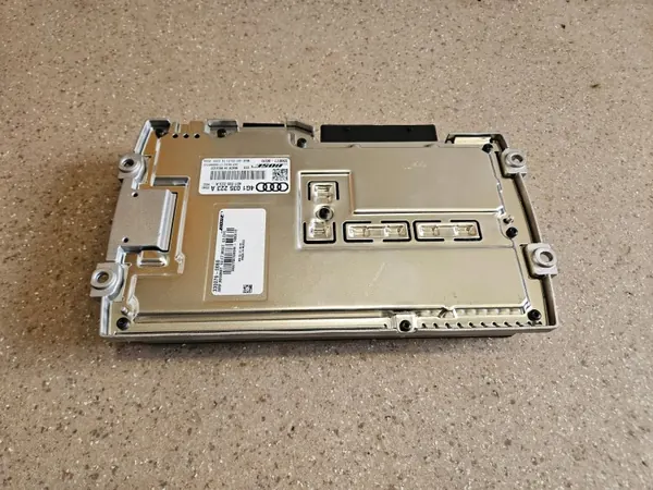 Amplificateur Audi OE LPV14853 d'occasion pour A7/S7 4G image 10