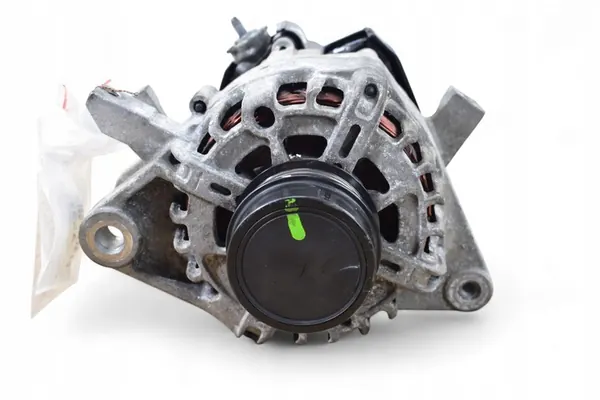 Vaihtovirtageneraattori Toyota Yaris III 1.33 B 2011-2019 OEM 27060-0Y120 image 2