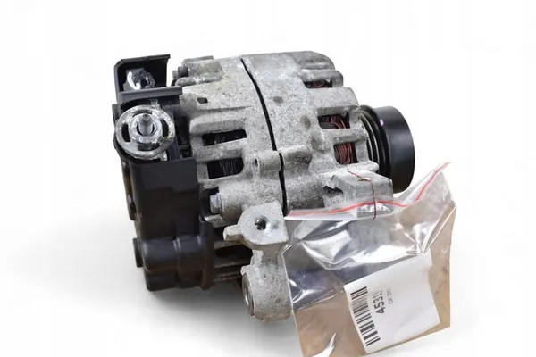 Vaihtovirtageneraattori Toyota Yaris III 1.33 B 2011-2019 OEM 27060-0Y120 image 5