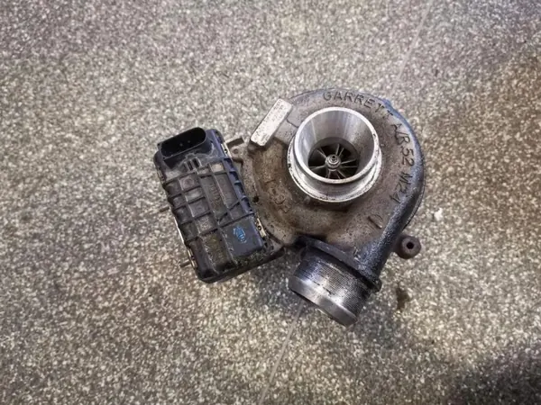 Turboahtim OEM 9684849580 Peugeot 4008 2.2L image 2