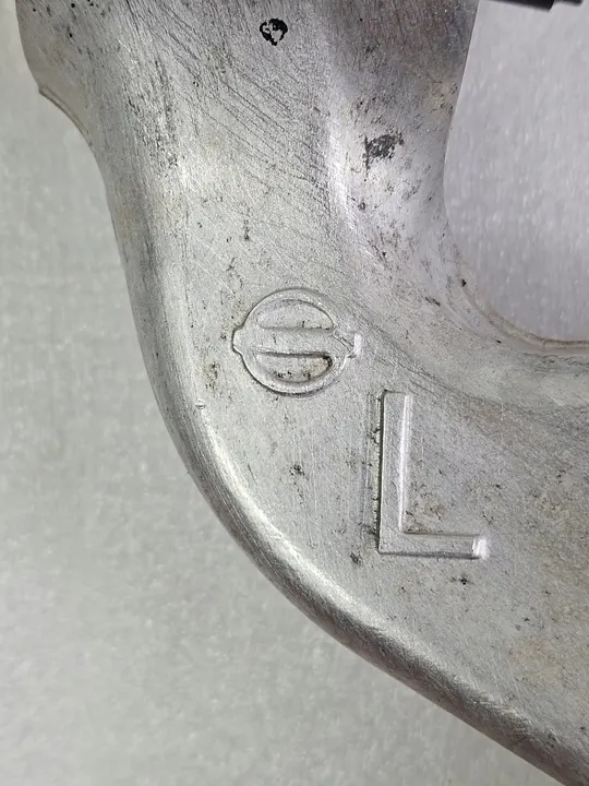 Braccio di controllo inferiore sinistro Infiniti Q50 2013-2024 OEM image 6