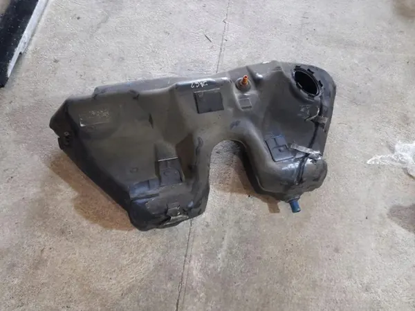 Tanque combustível Jaguar XF OEM CX239K007AB - Usado image 2