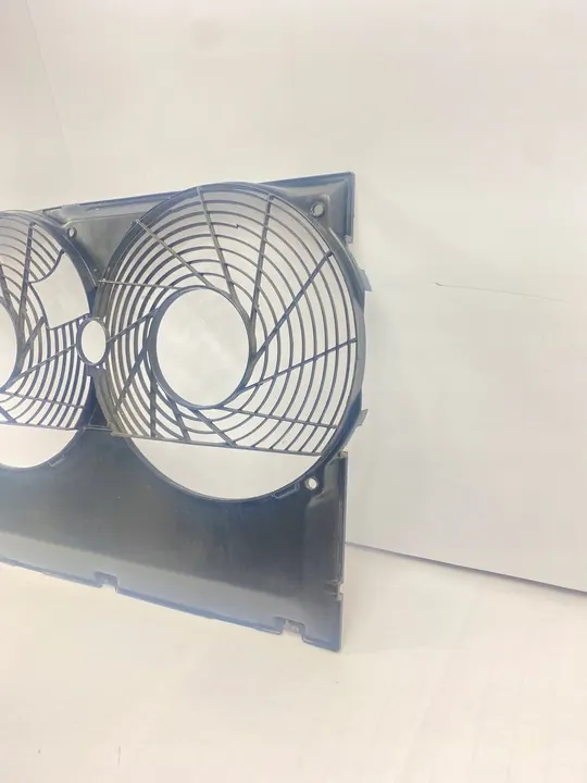 Jäähdyttimen Tuulettimen Suojus Mercedes W124 E280 E320 300E 260E image 4