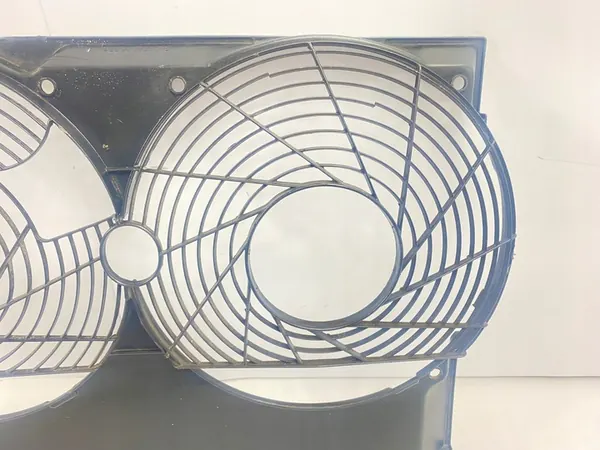 Jäähdyttimen Tuulettimen Suojus Mercedes W124 E280 E320 300E 260E image 8