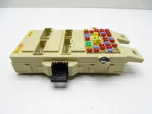 Módulo de Fusíveis Ssangyong Korando IV 82190-37270 image 4