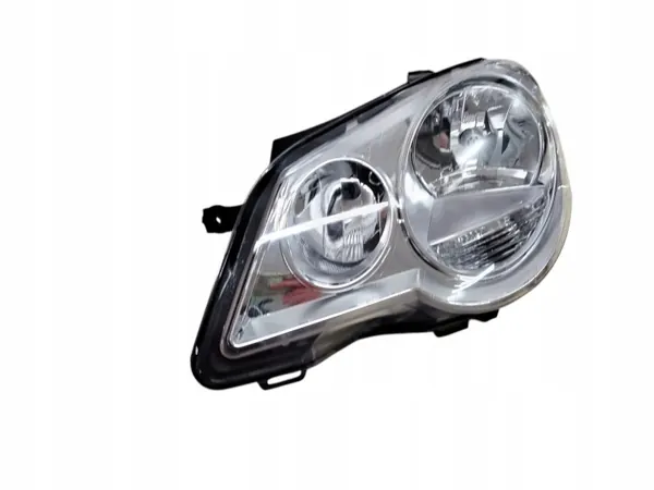 Farol Halogéneo Esquerdo TYC OEM 20-0730-05-2 VW Polo image 3