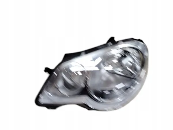 Farol Halogéneo Esquerdo TYC OEM 20-0730-05-2 VW Polo image 4
