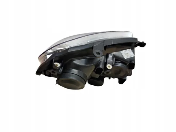 Farol Halogéneo Esquerdo TYC OEM 20-0730-05-2 VW Polo image 7