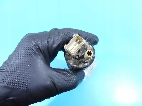 Brandstofpomp VW Polo II 81-90 image 4