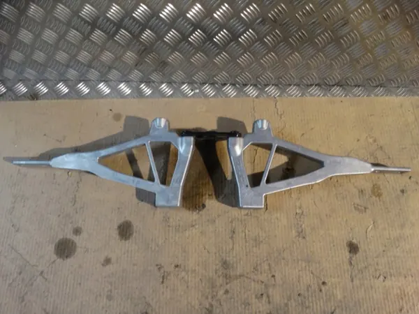 OEM A2235248500 Jäykiste Vasen/Oikea Mercedes W223 image 2