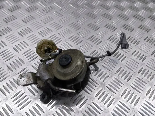 Kraftstofffilterbasis OEM 23300-0R073 für Toyota Auris II image 2