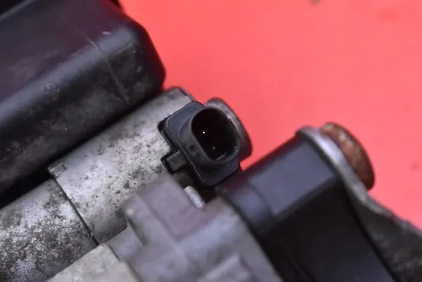 Servostyrningspump Mercedes E-Class W212 2.2 CDI image 6