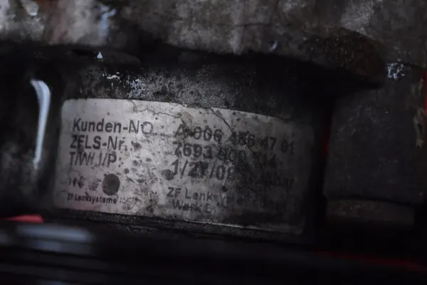 Servostyrningspump Mercedes E-Class W212 2.2 CDI image 7