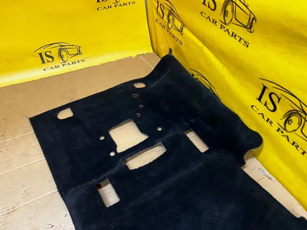 Tapete traseiro esquerdo OEM A4636806701 Mercedes G W463 image 3