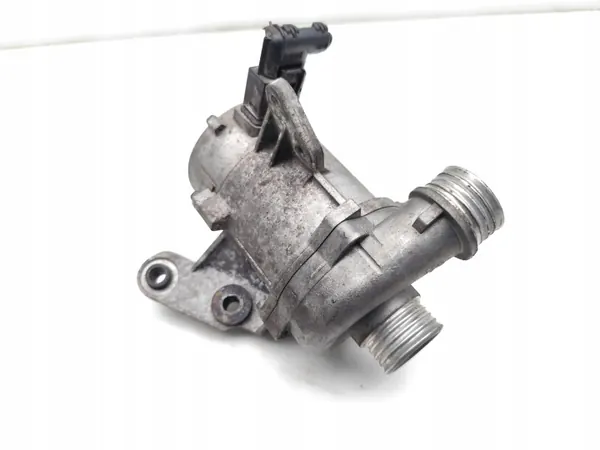Pompe à eau OEM 7.02853.20 pour BMW Série 1 image 4