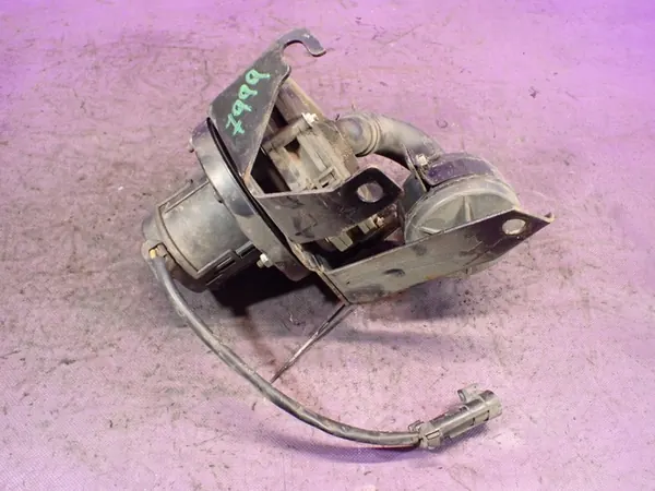 OPEL ASTRA F 94-02 1.6 Bomba de aire secundaria 90470029 image 3