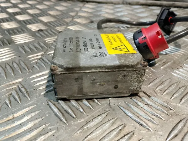 Ballast Xenon Hella OEM 5DV007760-71 pour Audi A6 C5 image 8