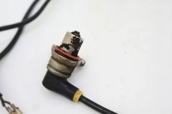 MERCEDES-BENZ W124 Sensor ABS Dianteiro Direito 2015452328 image 3