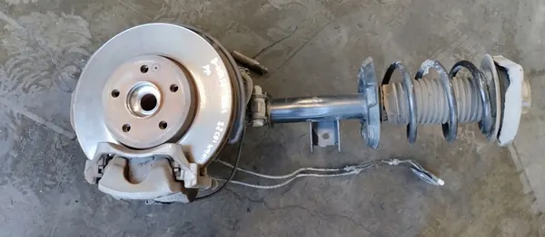 Höger Främre McPherson Fjädring Mercedes B-Klass W246 image 4