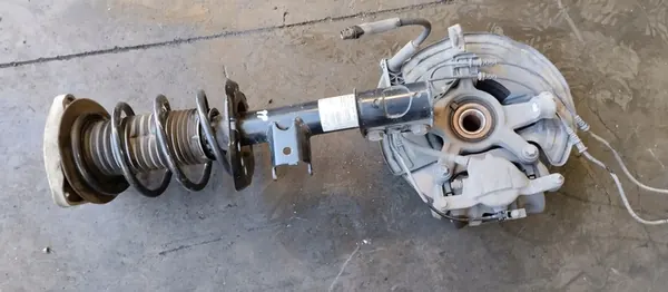 Höger Främre McPherson Fjädring Mercedes B-Klass W246 image 5