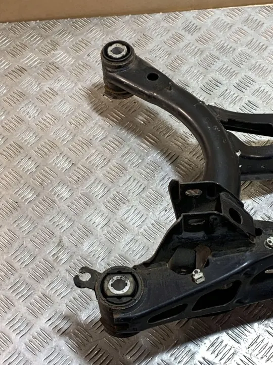 Skoda Superb B8 Taka jouset OEM 510VWA8GFN1EQ4 image 3