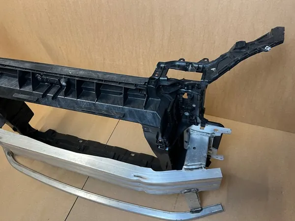 Frontstoßstange Audi Q3 II 83A805594J image 3