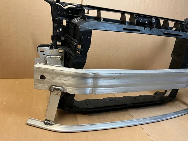 Frontstoßstange Audi Q3 II 83A805594J image 4