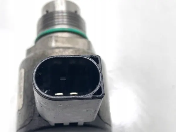 Régulateur Pression Carburant OEM 04L130764B VW T6 image 3